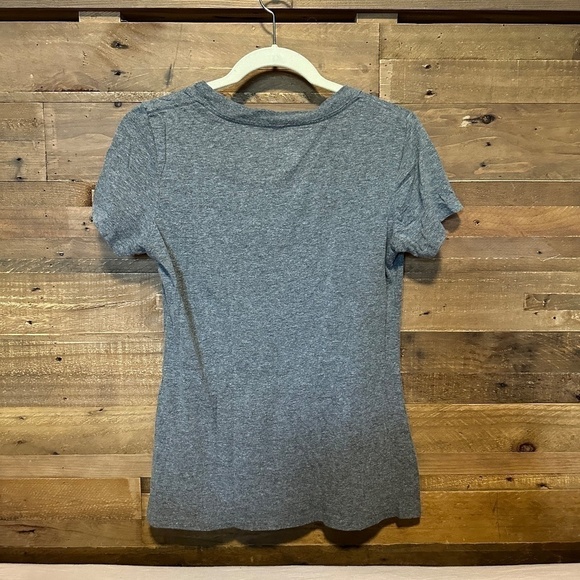 Logan Square Chicago V neck tee, Large - Picture 3 of 3